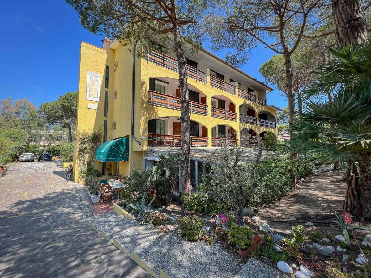 Hotel Meridiana Marina di Campo Ngoại thất bức ảnh
