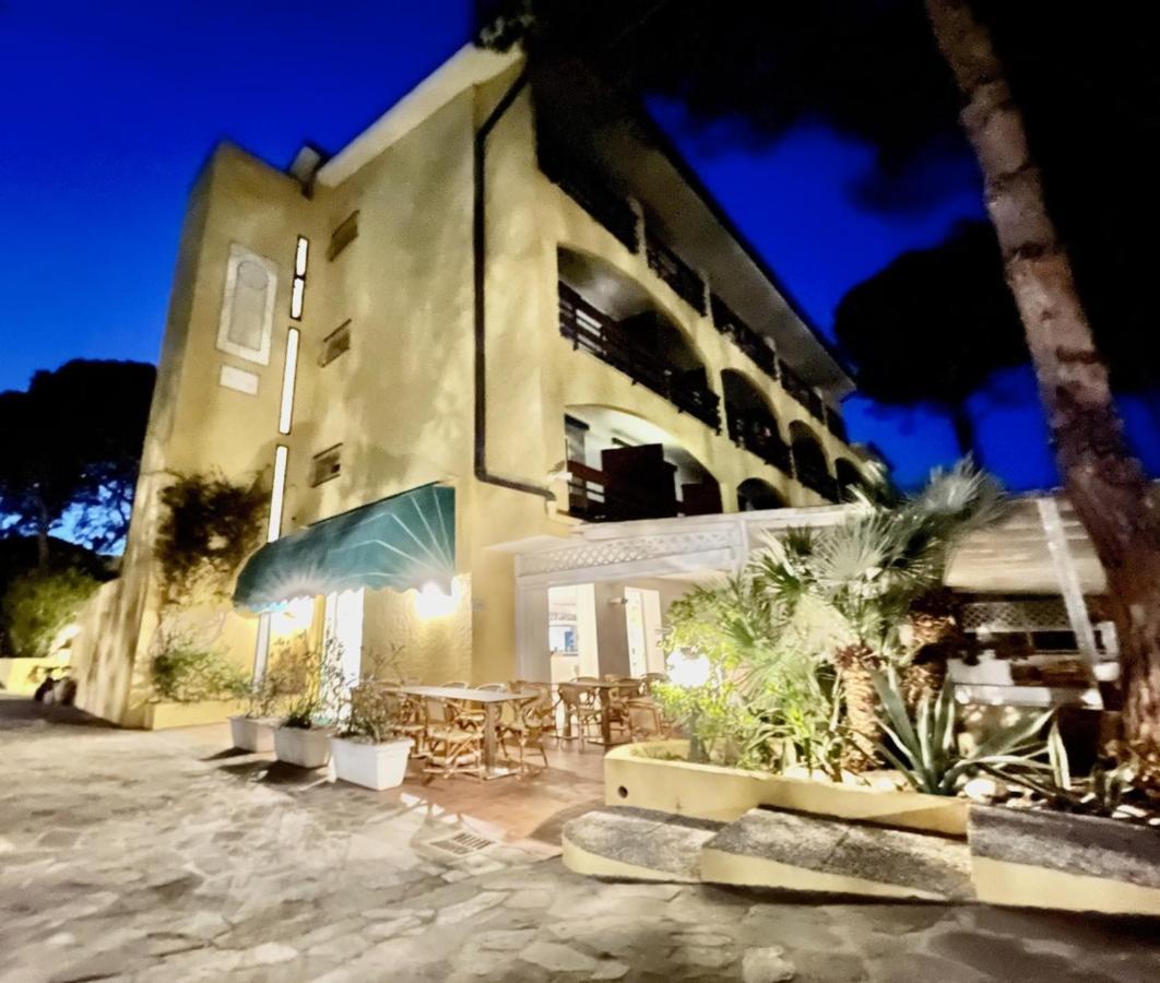 Hotel Meridiana Marina di Campo Ngoại thất bức ảnh