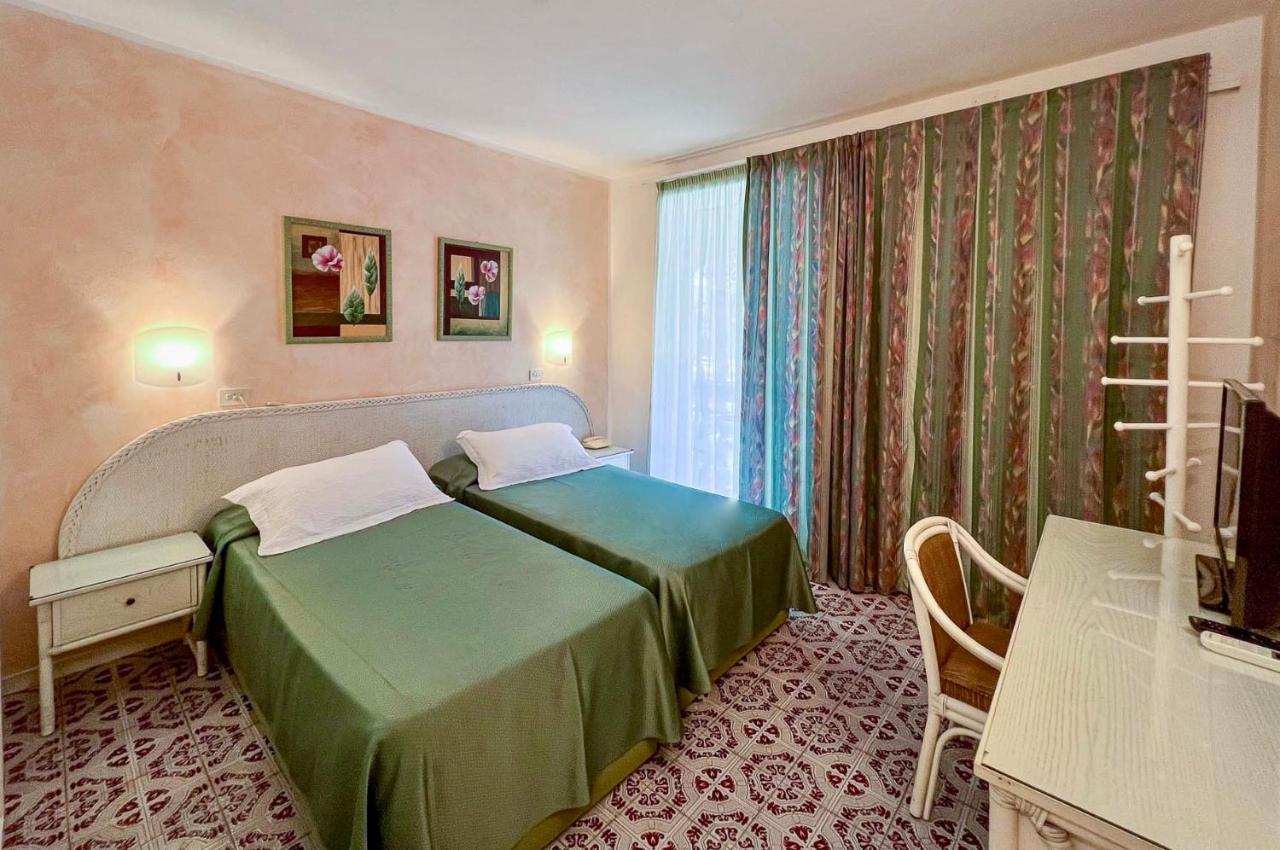 Hotel Meridiana Marina di Campo Ngoại thất bức ảnh