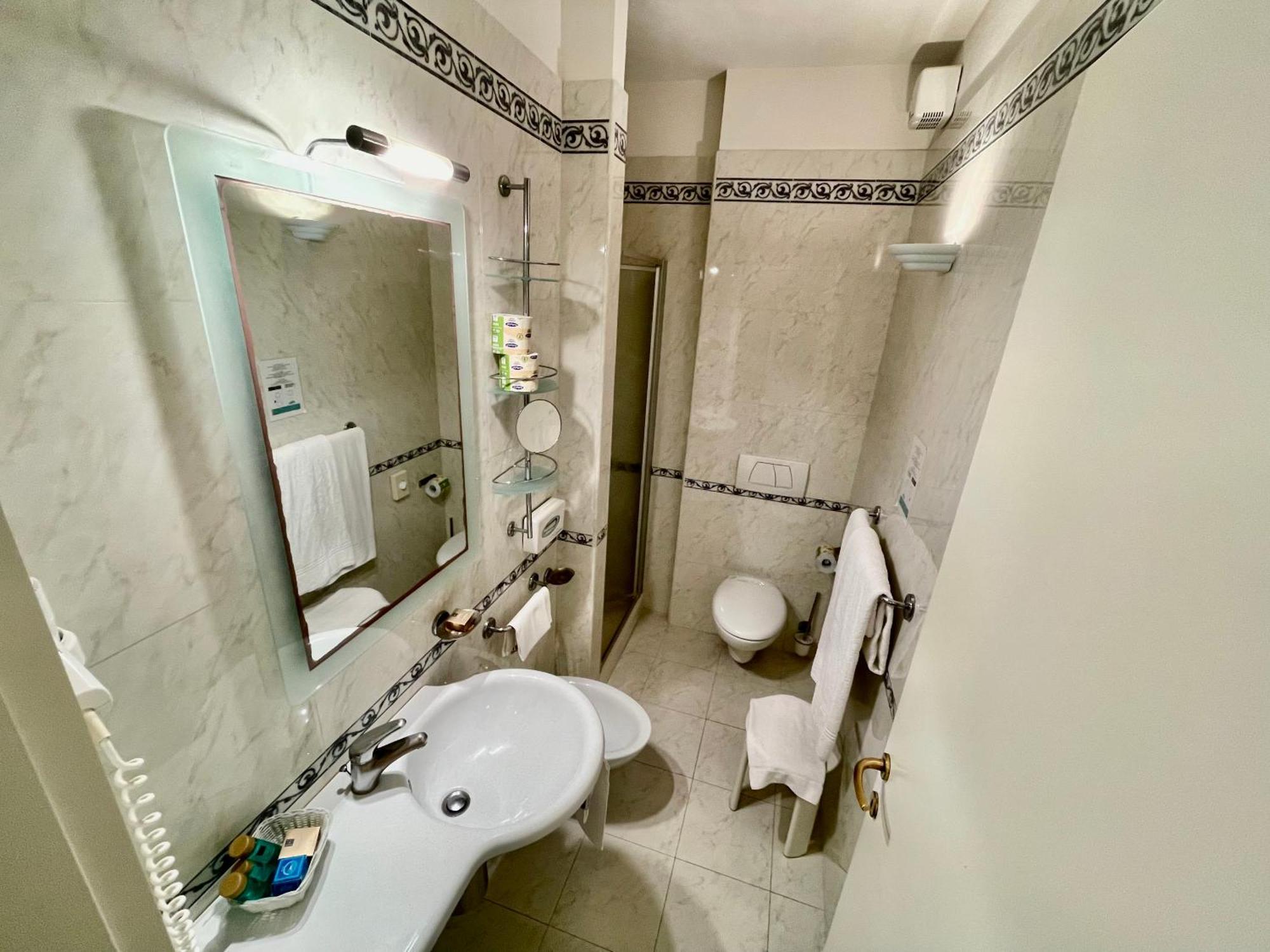 Hotel Meridiana Marina di Campo Phòng bức ảnh